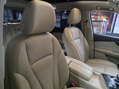 2017 Audi Q7 3.0T quattro Premium Plus AWD   - Photo 15 - Hamilton, OH 45015