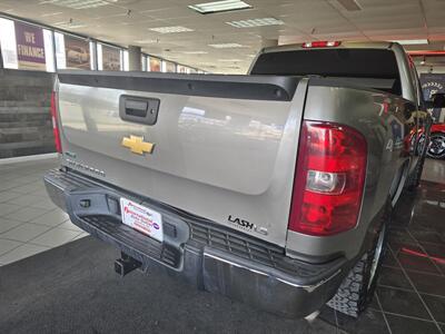 2012 Chevrolet Silverado 1500 LS 4DR EXTENDED CAB 4X4 - Photo 5 - Hamilton, OH 45015