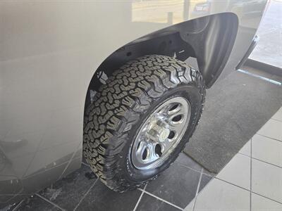 2012 Chevrolet Silverado 1500 LS 4DR EXTENDED CAB 4X4 - Photo 29 - Hamilton, OH 45015