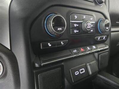 2021 Chevrolet Silverado 1500 RST 4DR CREW CAB 4X4/V8   - Photo 21 - Hamilton, OH 45015