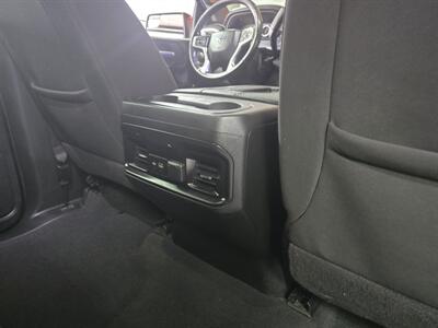 2021 Chevrolet Silverado 1500 RST 4DR CREW CAB 4X4/V8   - Photo 13 - Hamilton, OH 45015