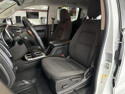 2021 Chevrolet Colorado LT   - Photo 10 - Hamilton, OH 45015