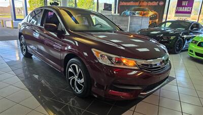 2017 Honda Accord LX 4DR SEDAN - Photo 3 - Hamilton, OH 45015
