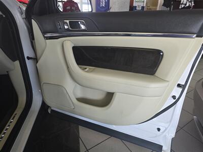 2015 Lincoln MKS EcoBoost - Photo 12 - Hamilton, OH 45015