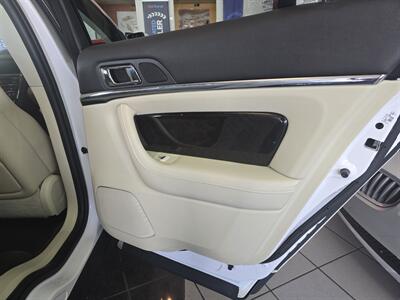 2015 Lincoln MKS EcoBoost - Photo 15 - Hamilton, OH 45015