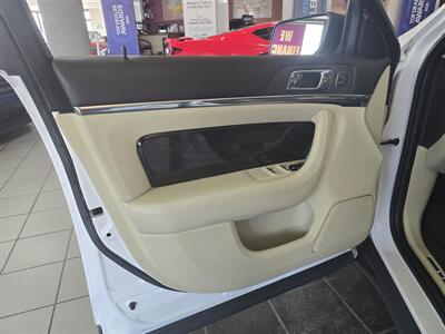 2015 Lincoln MKS EcoBoost - Photo 7 - Hamilton, OH 45015