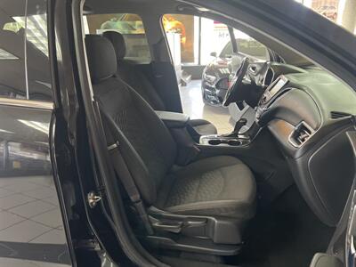 2018 Chevrolet Equinox LT 4DR SUV 4X4 - Photo 23 - Hamilton, OH 45015