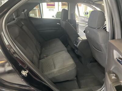 2018 Chevrolet Equinox LT 4DR SUV 4X4 - Photo 21 - Hamilton, OH 45015