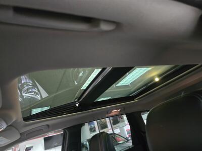 2012 Jeep Grand Cherokee SRT8 4DR SUV 4X4 - Photo 32 - Hamilton, OH 45015