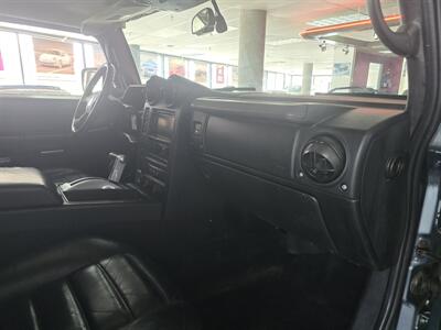 2005 Hummer H2 Base 4DR SUV 4WD   - Photo 14 - Hamilton, OH 45015