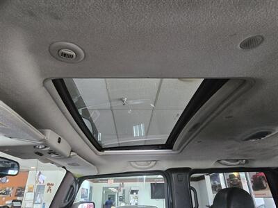 2005 Hummer H2 Base 4DR SUV 4WD   - Photo 26 - Hamilton, OH 45015