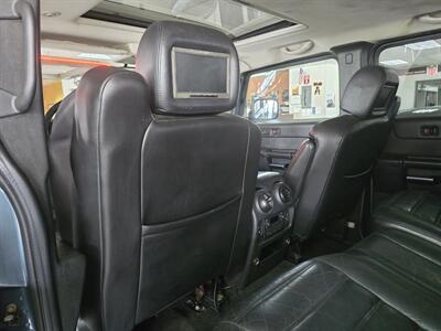 2005 Hummer H2 Base 4DR SUV 4WD   - Photo 10 - Hamilton, OH 45015