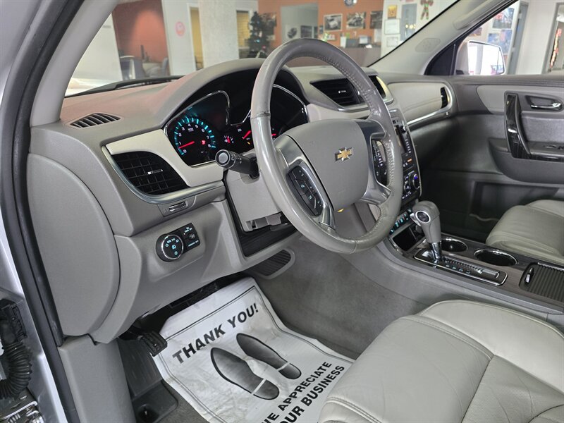 2014 Chevrolet Traverse LTZ photo