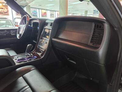 2017 Lincoln Navigator L Reserve 4DR SUV 4X4   - Photo 16 - Hamilton, OH 45015