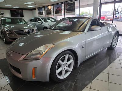 2005 Nissan 350Z Touring 2DR ROADSTER   - Photo 2 - Hamilton, OH 45015
