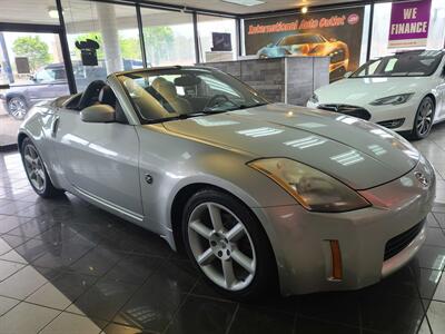 2005 Nissan 350Z Touring 2DR ROADSTER   - Photo 12 - Hamilton, OH 45015