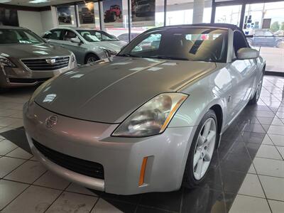 2005 Nissan 350Z Touring 2DR ROADSTER   - Photo 4 - Hamilton, OH 45015