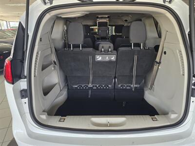 2018 Chrysler Pacifica Touring Plus MINI-VAN - Photo 34 - Hamilton, OH 45015
