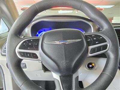 2018 Chrysler Pacifica Touring Plus MINI-VAN - Photo 30 - Hamilton, OH 45015