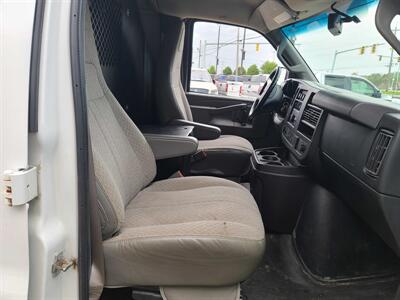 2017 Chevrolet Express Cargo 2500 3DR CARGO VAN   - Photo 13 - Hamilton, OH 45015