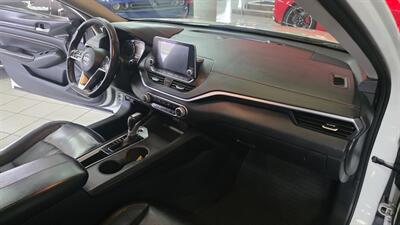 2022 Nissan Altima 2.5 SR 4DR SEDAN   - Photo 28 - Hamilton, OH 45015