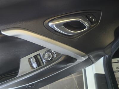 2017 Chevrolet Camaro LT   - Photo 15 - Hamilton, OH 45015