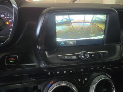 2017 Chevrolet Camaro LT   - Photo 18 - Hamilton, OH 45015