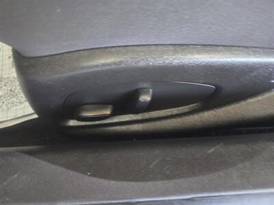 2017 Chevrolet Camaro LT   - Photo 16 - Hamilton, OH 45015