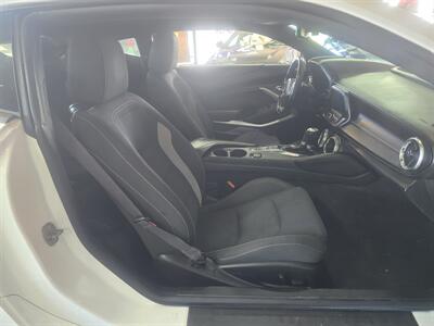 2017 Chevrolet Camaro LT   - Photo 13 - Hamilton, OH 45015