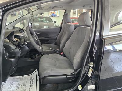 2010 Honda Fit Base 4DR HATCHBACK/5-SPEED   - Photo 9 - Hamilton, OH 45015