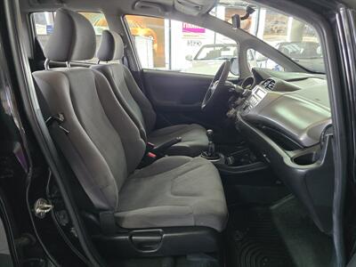 2010 Honda Fit Base 4DR HATCHBACK/5-SPEED   - Photo 14 - Hamilton, OH 45015