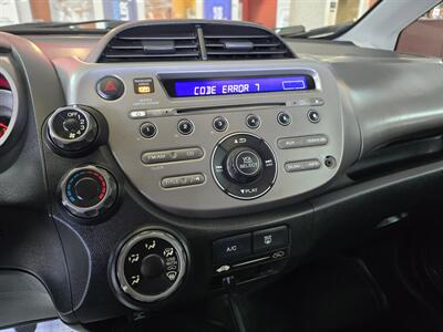 2010 Honda Fit Base 4DR HATCHBACK/5-SPEED   - Photo 19 - Hamilton, OH 45015