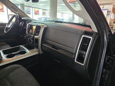 2016 RAM 1500 Outdoorsman 4DR CREW CAB 4X4/V8 - Photo 14 - Hamilton, OH 45015