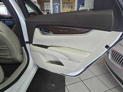 2016 Cadillac XTS Luxury 4DR SEDAN   - Photo 16 - Hamilton, OH 45015