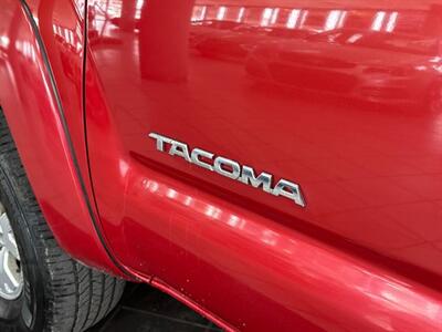 2013 Toyota Tacoma V6  4DR DOUBLE CAB 4X4   - Photo 34 - Hamilton, OH 45015