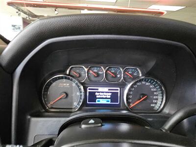 2017 Chevrolet Silverado 1500 LT EXTENDED CAB 4X4   - Photo 13 - Hamilton, OH 45015