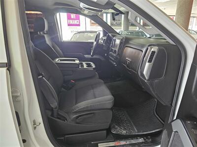 2017 Chevrolet Silverado 1500 LT EXTENDED CAB 4X4   - Photo 25 - Hamilton, OH 45015