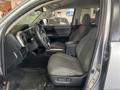 2020 Toyota Tacoma SR5 V6 4DR DOUBLE CAB - Photo 8 - Hamilton, OH 45015