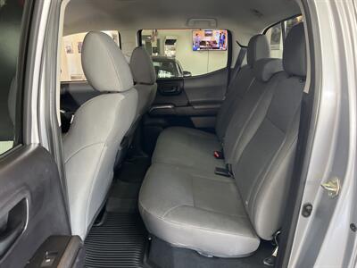 2020 Toyota Tacoma SR5 V6 4DR DOUBLE CAB - Photo 20 - Hamilton, OH 45015