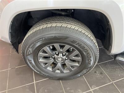 2020 Toyota Tacoma SR5 V6 4DR DOUBLE CAB - Photo 34 - Hamilton, OH 45015