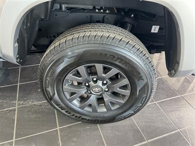 2020 Toyota Tacoma SR5 V6 4DR DOUBLE CAB - Photo 35 - Hamilton, OH 45015