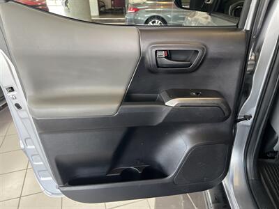 2020 Toyota Tacoma SR5 V6 4DR DOUBLE CAB - Photo 21 - Hamilton, OH 45015
