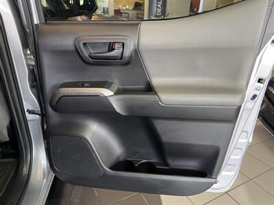 2020 Toyota Tacoma SR5 V6 4DR DOUBLE CAB - Photo 23 - Hamilton, OH 45015