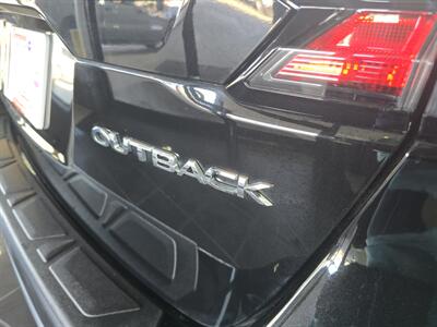 2021 Subaru Outback Premium 4DR SUV AWD   - Photo 32 - Hamilton, OH 45015
