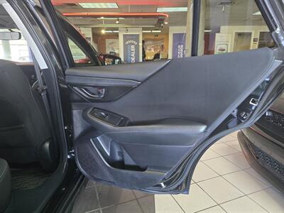 2021 Subaru Outback Premium 4DR SUV AWD   - Photo 15 - Hamilton, OH 45015