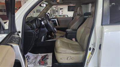 2011 Toyota 4Runner Limited 4DR SUV 4X4   - Photo 9 - Hamilton, OH 45015