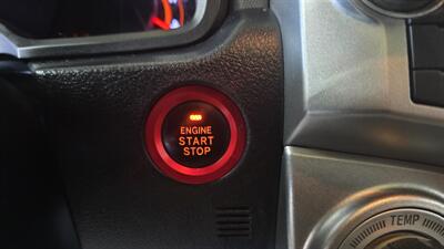 2011 Toyota 4Runner Limited 4DR SUV 4X4   - Photo 19 - Hamilton, OH 45015