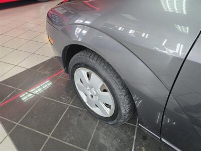 2007 Ford Focus ZX4 S - Photo 25 - Hamilton, OH 45015