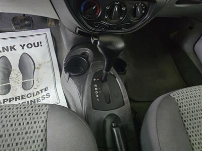 2007 Ford Focus ZX4 S - Photo 19 - Hamilton, OH 45015