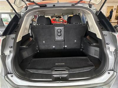 2016 Nissan Rogue S 4DR CROSSOVER   - Photo 26 - Hamilton, OH 45015